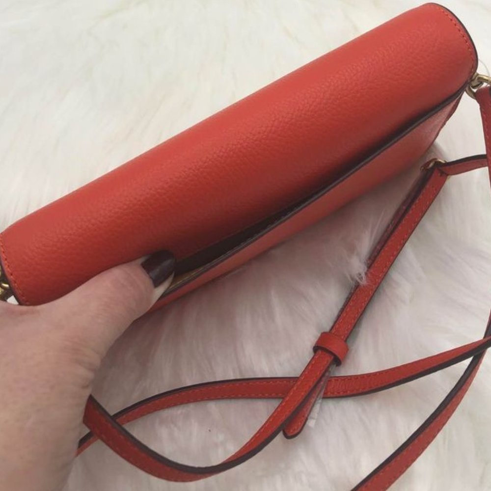 *SOLD* New Coach Polished Pebble Leather Hayden Crossbody - Red/Orange - Picture 3 of 10